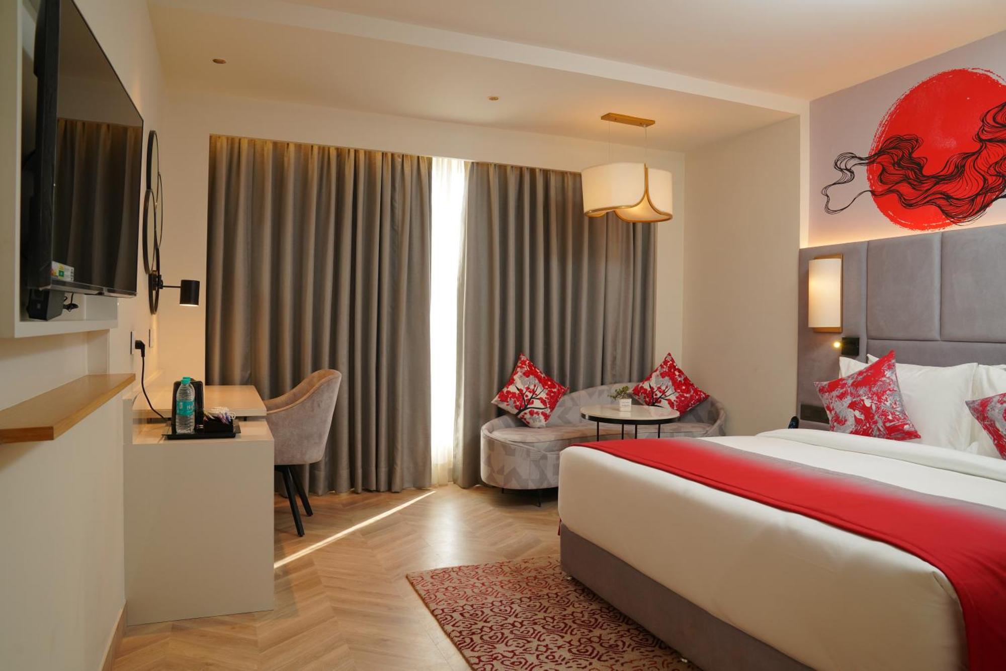 Hotel Ramada By Wyndham Gorakhpur Gorakhnath Mandir Road Exterior foto